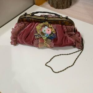 Beautiful and Rare NICOL LEE Collection Handbag
